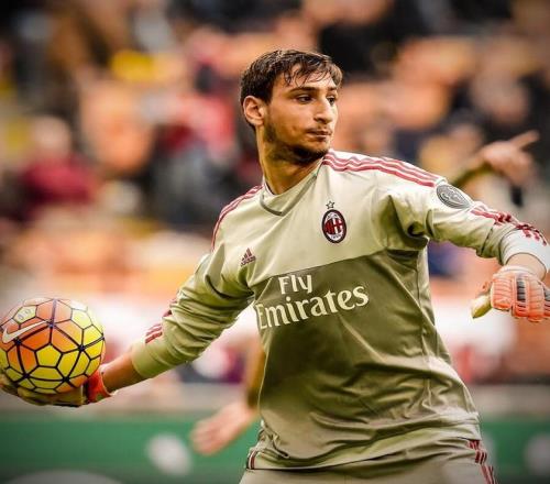 西甲11月最佳U23球员候选：贝林厄姆、费尔明领衔（贝林厄姆、费尔明领衔，西甲11月U23最佳球员候选出炉）