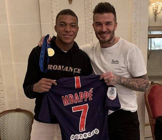 英媒：吉拉西夏窗可能加盟顶级俱乐部，其合同中有特殊解约金（英媒：吉拉西今夏或投奔豪门，合同设有特殊解约金条款）