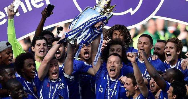 罗马推出黑胶唱片版队歌：限量版售价49.9欧，普通版19.9欧（罗马发布队歌黑胶唱片：限量款49.9欧，普通款19.9欧）