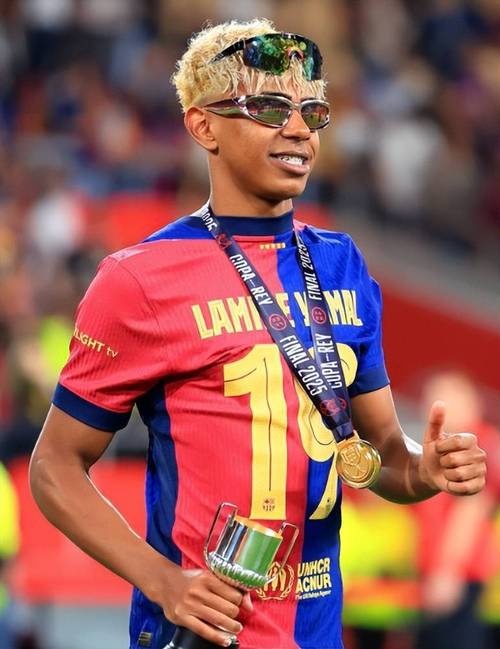 塞尔：赫伊森未参加皇马周二训练，出战奥林匹亚科斯存疑（塞尔：赫伊森缺席皇马周二合练，出战奥林匹亚科斯成疑）