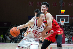 意媒：小法以后留在意甲可能性不大，大概率会前往巴萨或曼城（意媒：小法留在意甲希望渺茫，大概率转投巴萨或曼城）