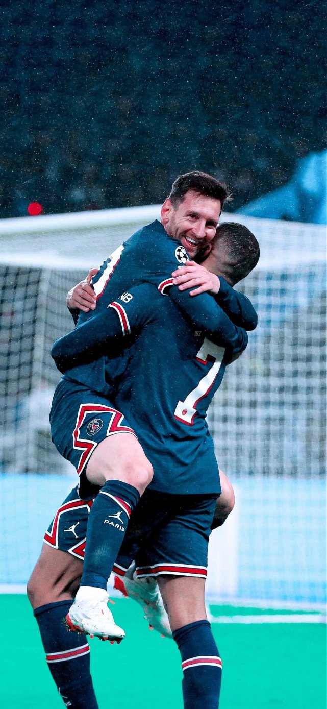 皮奥：助攻劳塔罗？无论进球还是助攻，球队都应该放在第一位（皮奥：助攻劳塔罗也行，但无论进球还是助攻，球队始终排在第一）