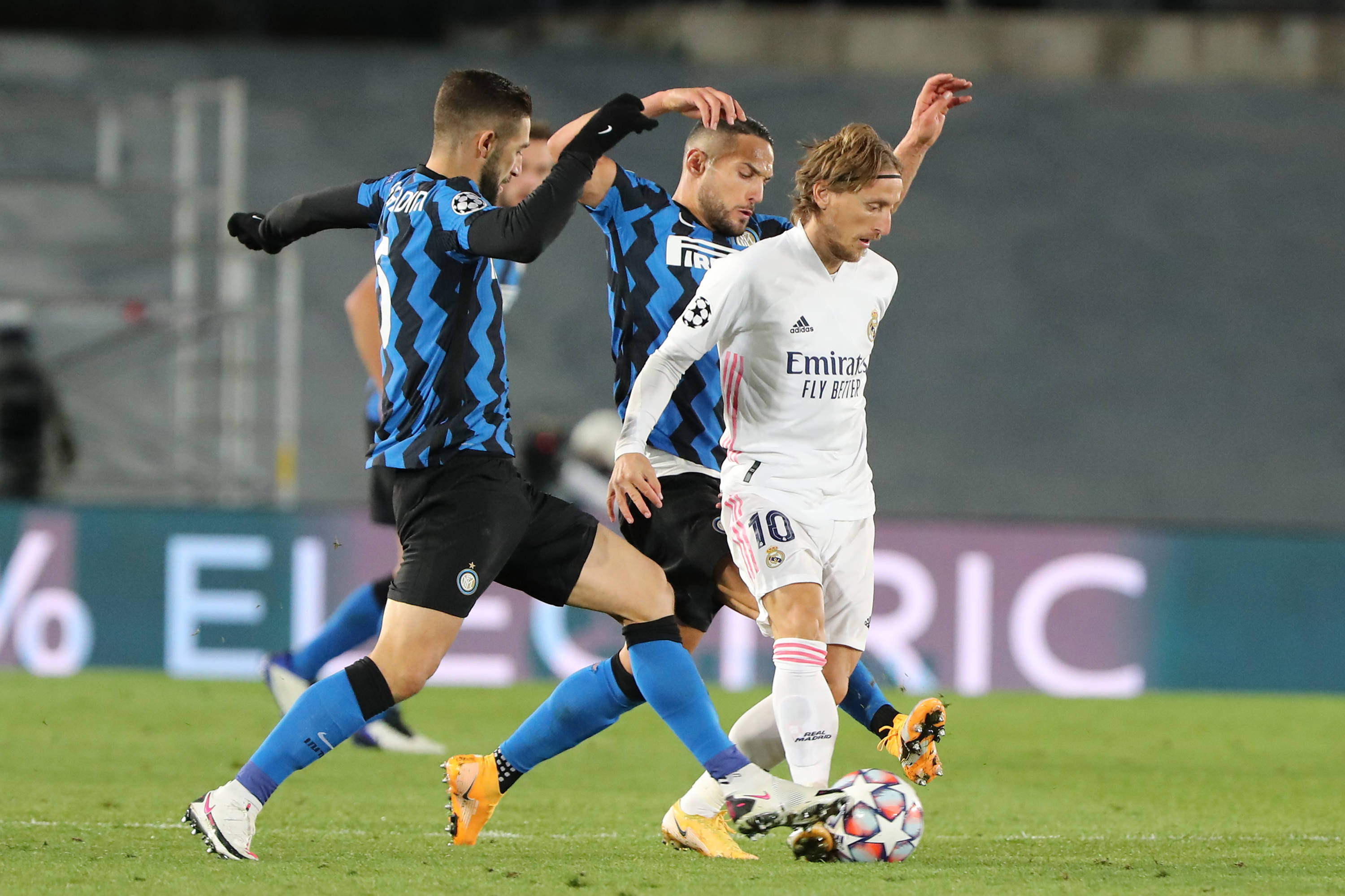 曼联战樱桃三度领先未取胜，为2023年11月以来首支球队（曼联对阵樱桃三次领先仍未取胜，创自2023年11月以来首例）