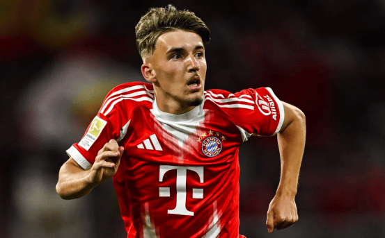 比利时媒体：孔帕尼当选2025年度比利时最佳教练（比媒：孔帕尼荣膺2025年比利时年度最佳主帅）