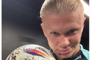 巴萨重返诺坎普当天日程：赛前有烟花秀，中场休息有乐队表演（巴萨回归诺坎普当日安排：赛前烟花秀，半场乐队登场）